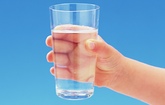 Сколько весит стакан воды